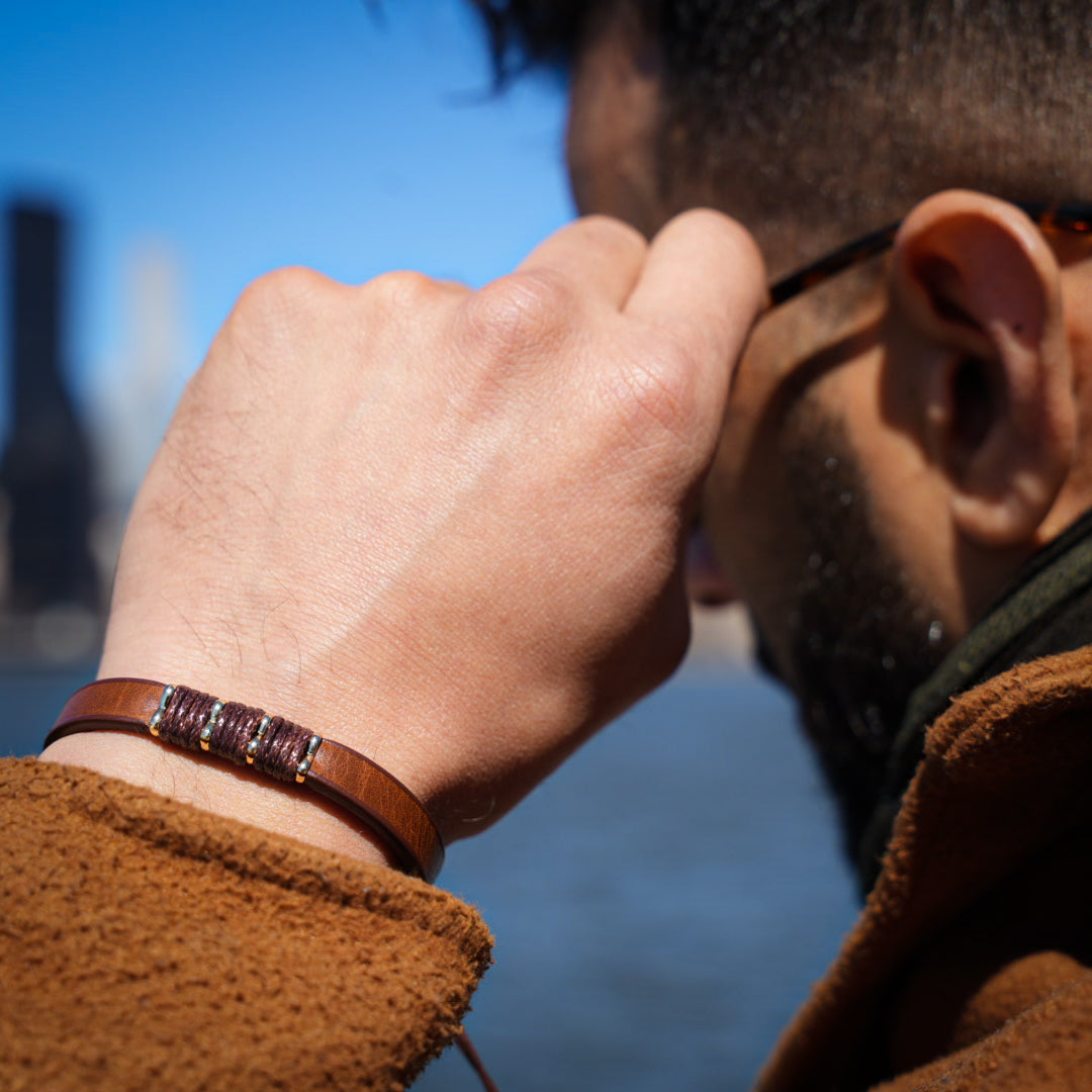 Pulsera Trinity en cuero genuino